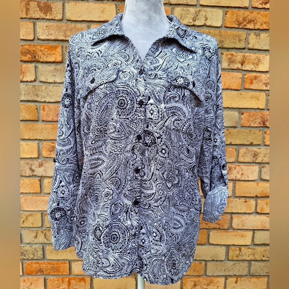 Size L Women's Black and White Print Button up Top by Rebecca Malone.